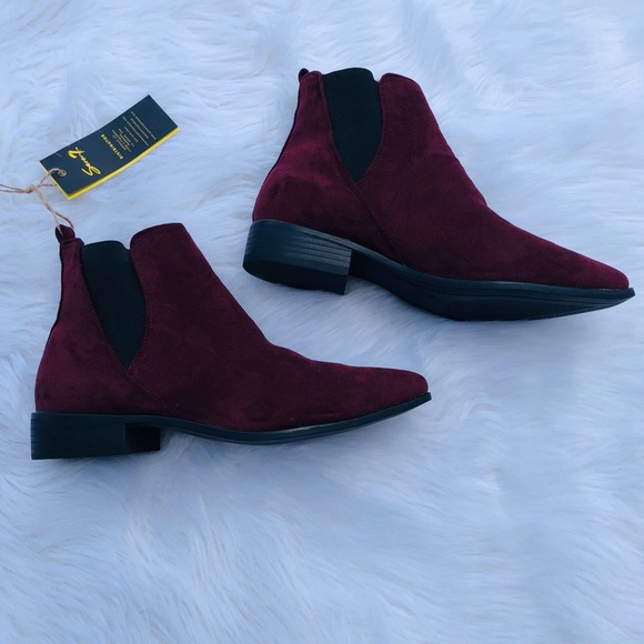 Seven7 Shoes - SOLD🥳⭐️Brand New Velvet Booties!⭐️